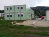 Wohncontaineranlage, bestehend aus 32 St. Container, inkl. Sanitär und Treppenanlage.