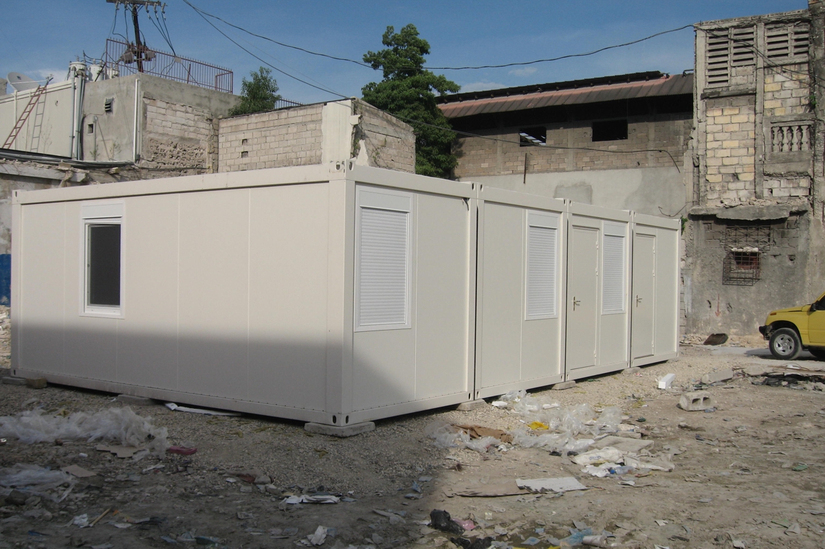 Containeranlage für Polizeistation (Haiti)